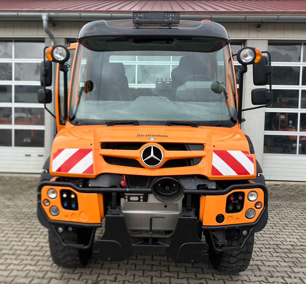 Namjenska/ Posebna vozila Unimog 530 - U530 405 44301 Mercedes Benz 405: slika Namjenska/ Posebna vozila Unimog 530 - U530 405 44301 Mercedes Benz 405