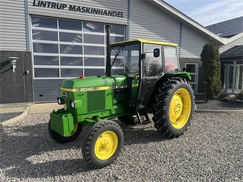 Traktor John Deere 2040 Traktoren er professionelt sat i stand og mal: slika Traktor John Deere 2040 Traktoren er professionelt sat i stand og mal