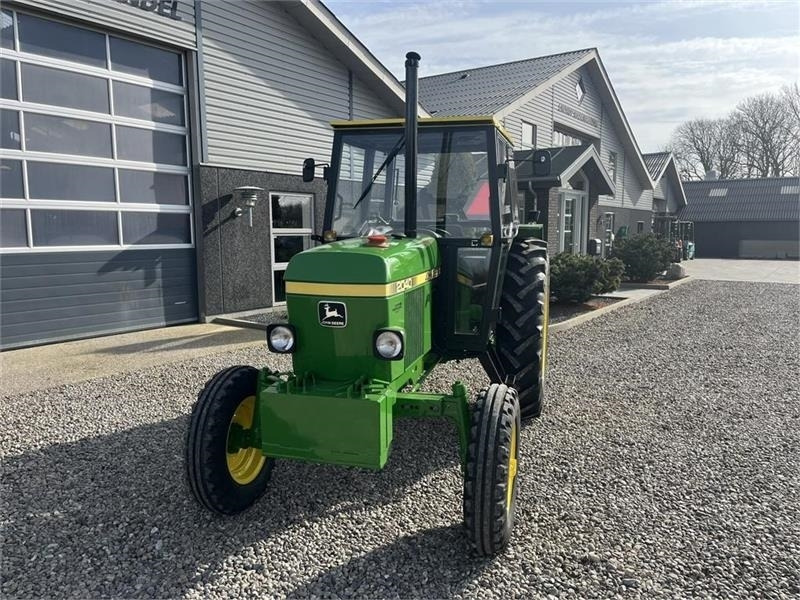 Traktor John Deere 2040 Traktoren er professionelt sat i stand og mal: slika Traktor John Deere 2040 Traktoren er professionelt sat i stand og mal