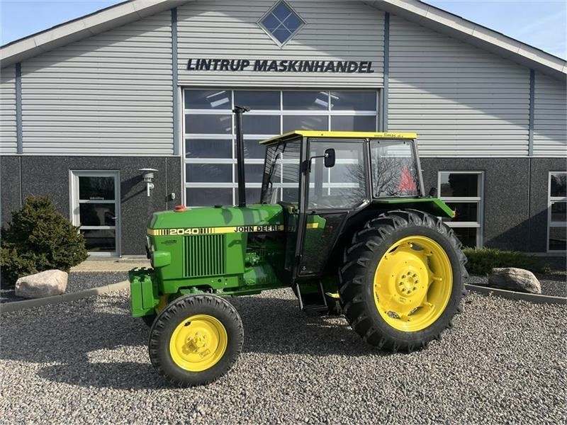 Traktor John Deere 2040 Traktoren er professionelt sat i stand og mal: slika Traktor John Deere 2040 Traktoren er professionelt sat i stand og mal