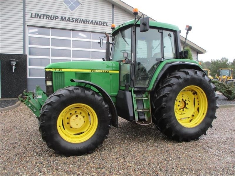 Traktor John Deere 6910 TLS, AutoQurd, Hjørnestops computer og frontl: slika Traktor John Deere 6910 TLS, AutoQurd, Hjørnestops computer og frontl