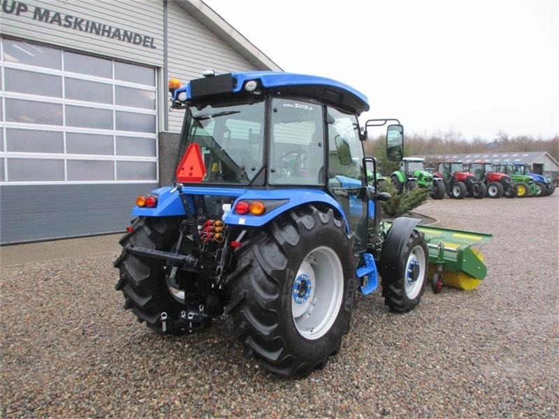 Traktor Solis 60 Med frontlift, frontPTO og Thyregod kost: slika Traktor Solis 60 Med frontlift, frontPTO og Thyregod kost Traktor Solis 60 Med frontlift, frontPTO og Thyregod kost: slika Traktor Solis 60 Med frontlift, frontPTO og Thyregod kost