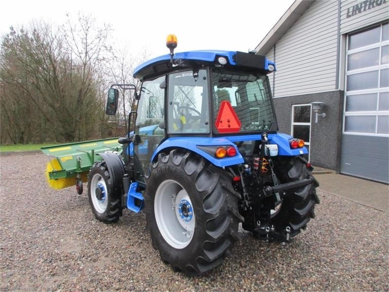 Traktor Solis 60 Med frontlift, frontPTO og Thyregod kost: slika Traktor Solis 60 Med frontlift, frontPTO og Thyregod kost Traktor Solis 60 Med frontlift, frontPTO og Thyregod kost: slika Traktor Solis 60 Med frontlift, frontPTO og Thyregod kost