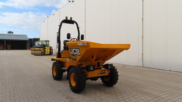 Mini istovarivač JCB 3T-2 ST: slika Mini istovarivač JCB 3T-2 ST