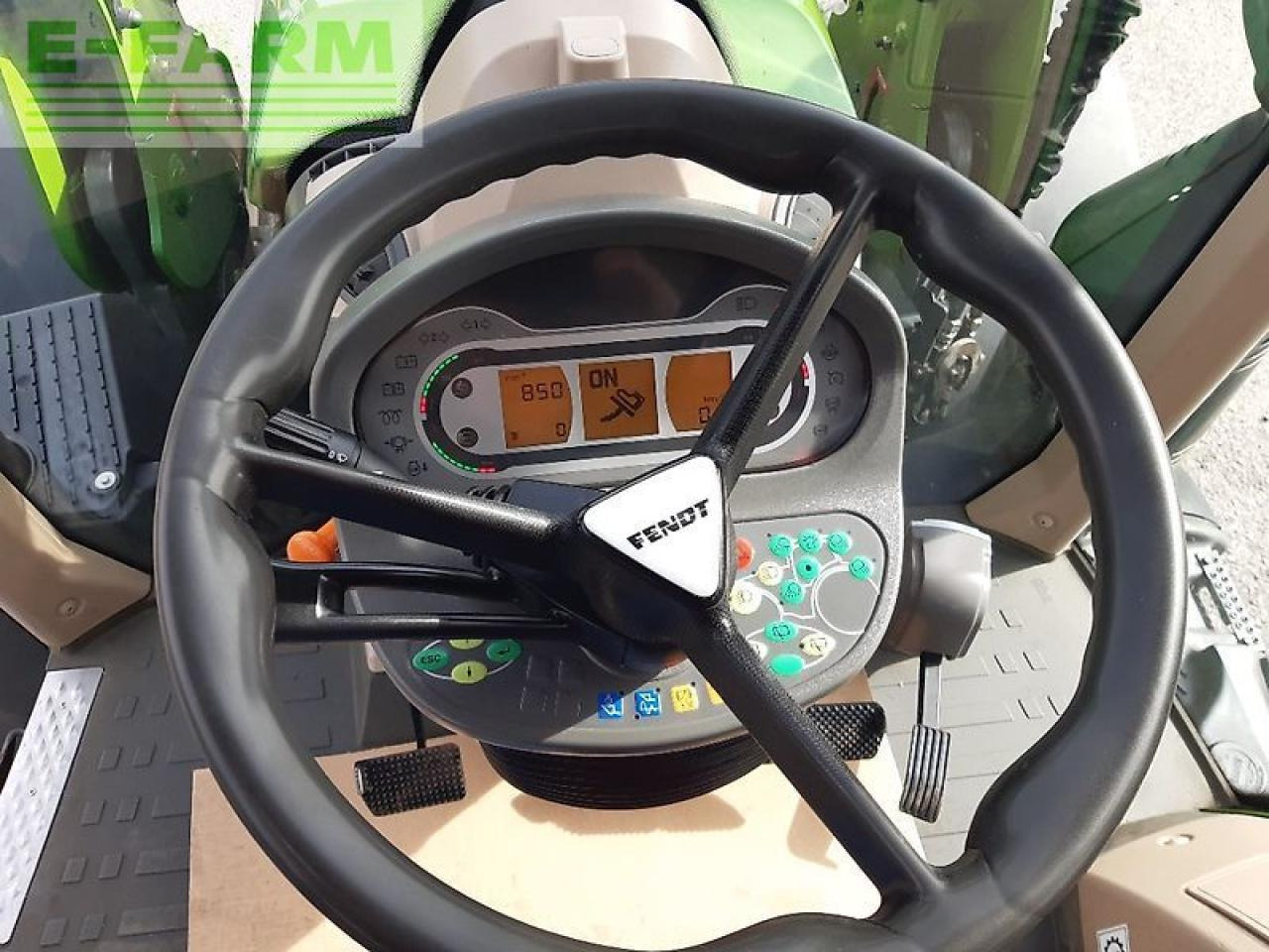 Traktor Fendt 516 vario: slika Traktor Fendt 516 vario