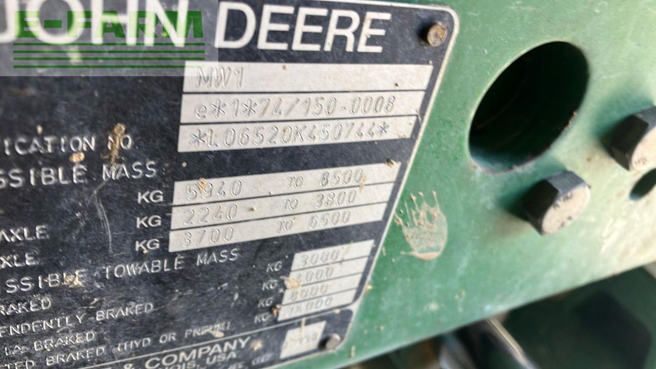 Traktor John Deere 6520: slika Traktor John Deere 6520