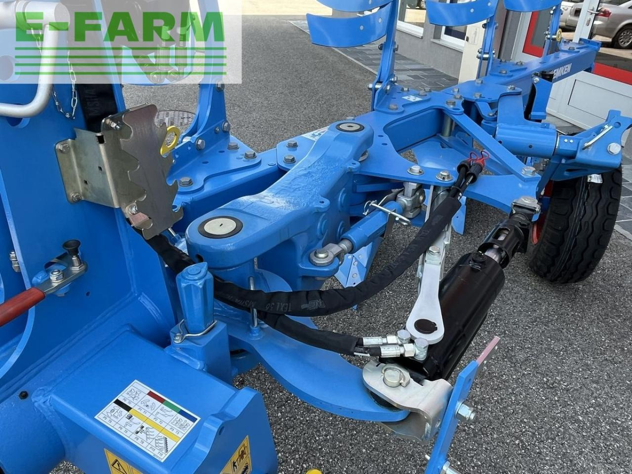 Plug Lemken juwel 8m 4-schar pflug: slika Plug Lemken juwel 8m 4-schar pflug