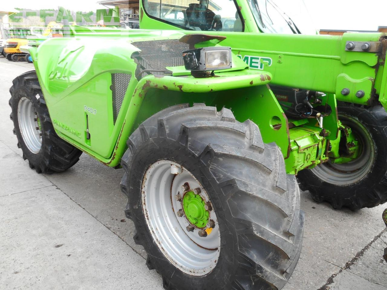 Teleskopski rukovatelj Merlo p40.7 turbofarmer ( neue bereifung ): slika Teleskopski rukovatelj Merlo p40.7 turbofarmer ( neue bereifung )