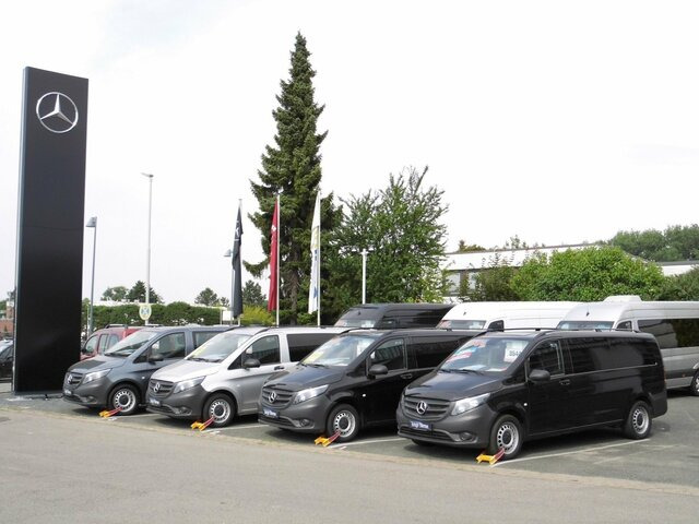 Putnički kombi, Električno dostavno vozilo MERCEDES-BENZ EQV 300 Avantgarde Line,lang,7Sitze,2xKlima,LED: slika Putnički kombi, Električno dostavno vozilo MERCEDES-BENZ EQV 300 Avantgarde Line,lang,7Sitze,2xKlima,LED