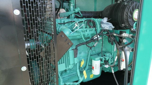 Novi Građevinska oprema Cummins, Stromgenerator, 250 kVA, 4 Zylinder: slika Novi Građevinska oprema Cummins, Stromgenerator, 250 kVA, 4 Zylinder