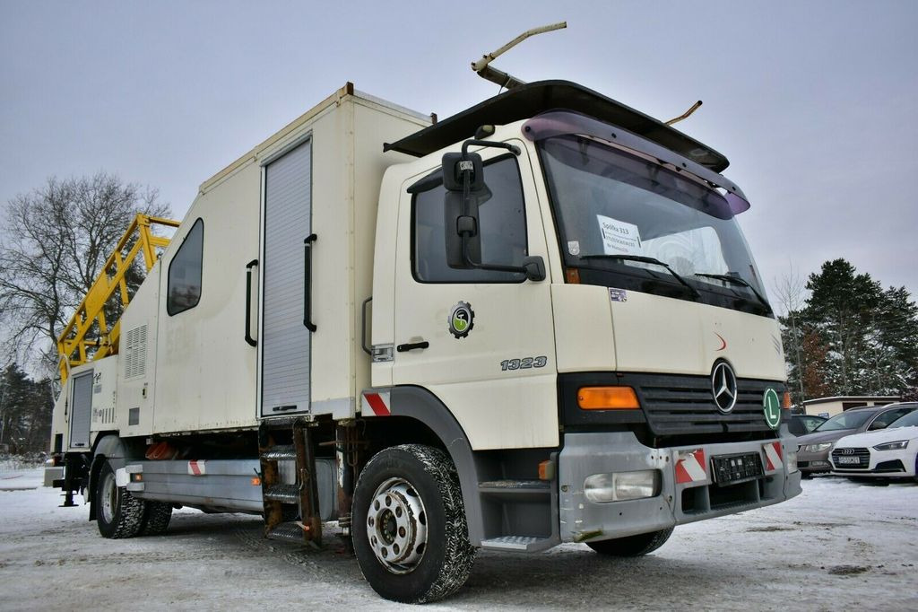 Zakup Mercedes-Benz ATEGO 1323 PK 8000T RAIL Platform  Mercedes-Benz ATEGO 1323 PK 8000T RAIL Platform: slika Zakup Mercedes-Benz ATEGO 1323 PK 8000T RAIL Platform  Mercedes-Benz ATEGO 1323 PK 8000T RAIL Platform