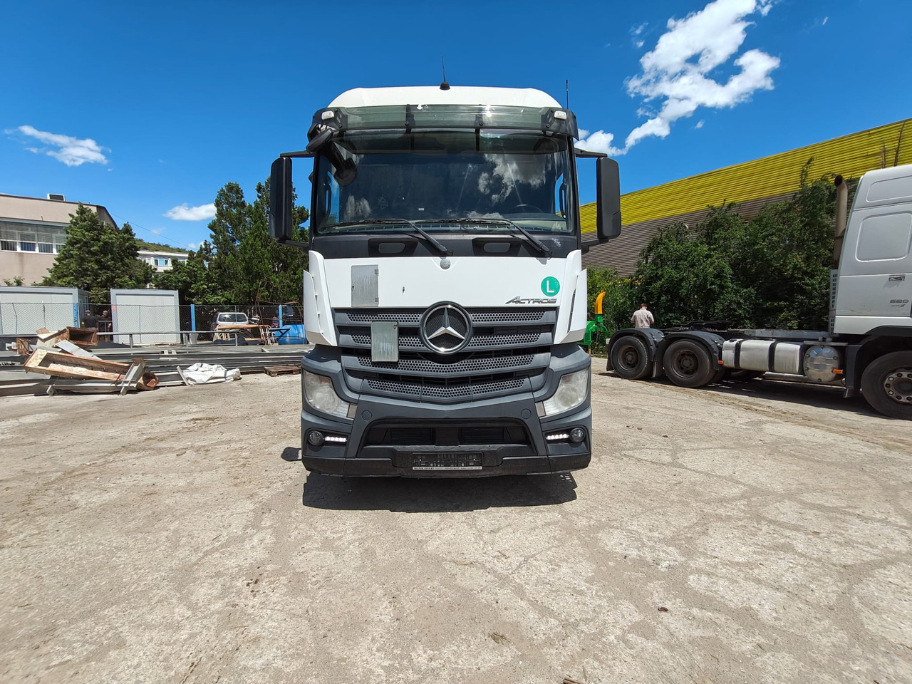 Tegljač MERCEDES BENZ ACTROS: slika Tegljač MERCEDES BENZ ACTROS