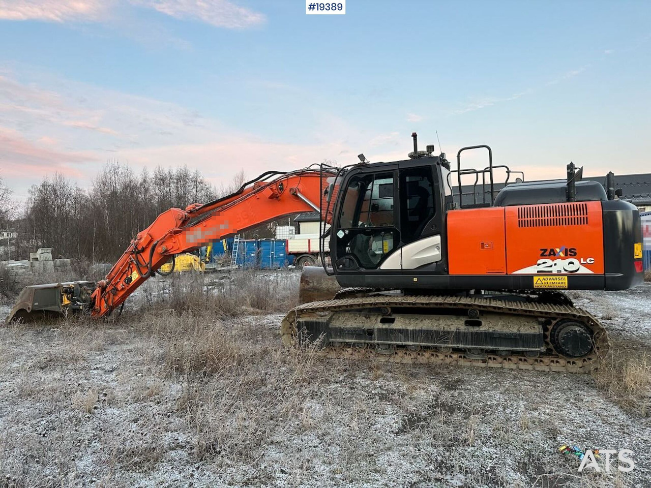 Bager Hitachi ZX210LC-6: slika Bager Hitachi ZX210LC-6