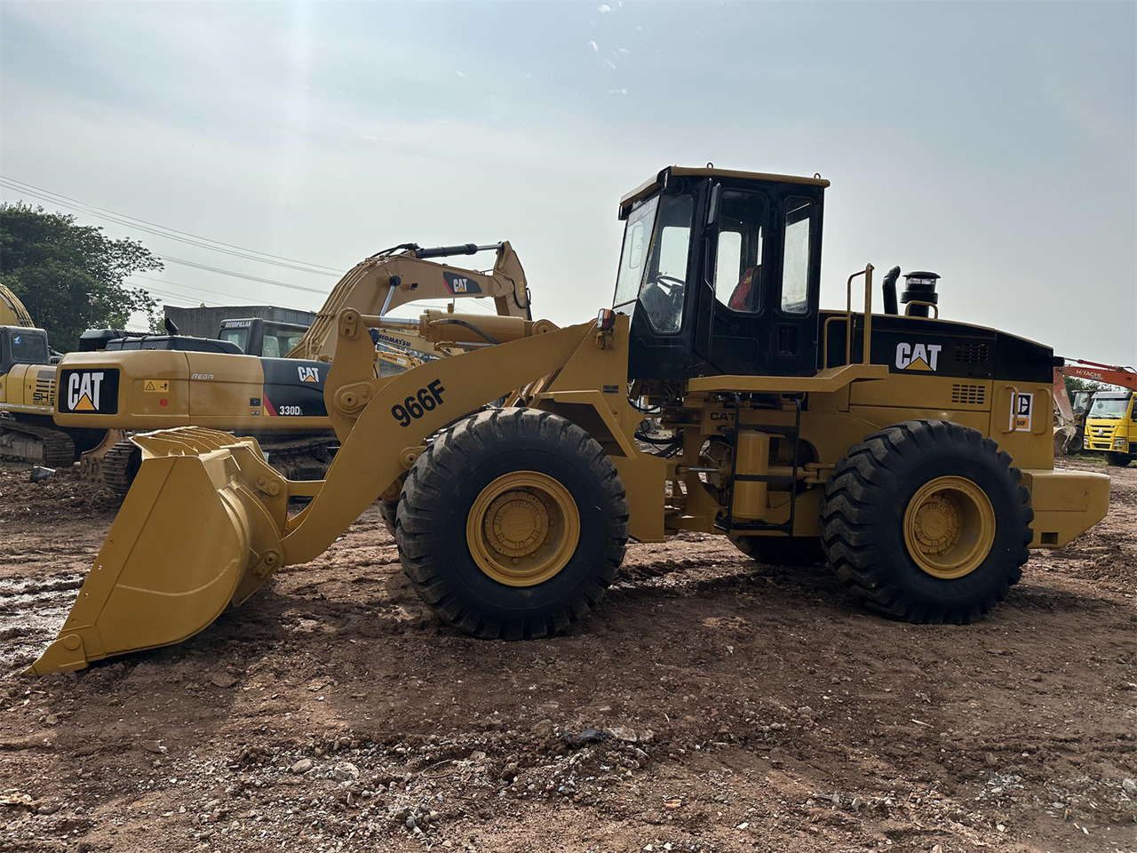 Zakup CATERPILLAR 966F CATERPILLAR 966F: slika Zakup CATERPILLAR 966F CATERPILLAR 966F