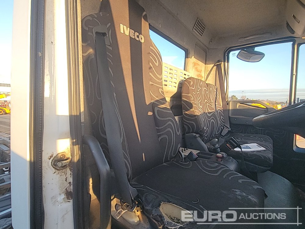 Kamion s kukastom dizalicom Iveco 75E16: slika Kamion s kukastom dizalicom Iveco 75E16