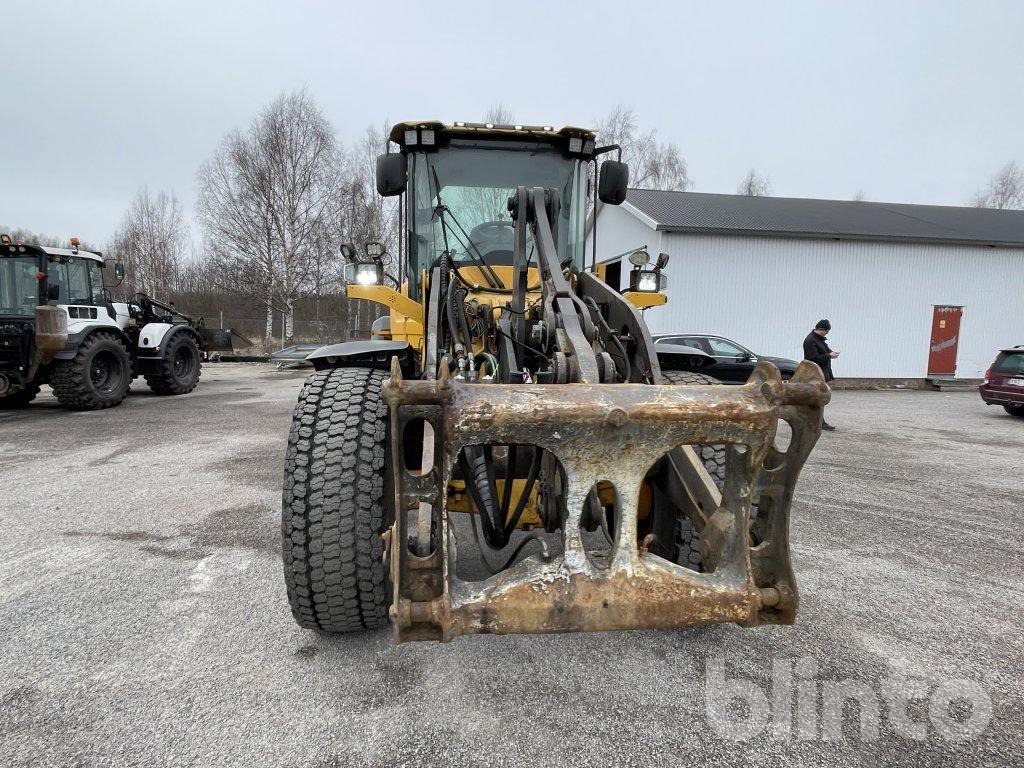 Utovarivač na kotačima Volvo L60G: slika Utovarivač na kotačima Volvo L60G