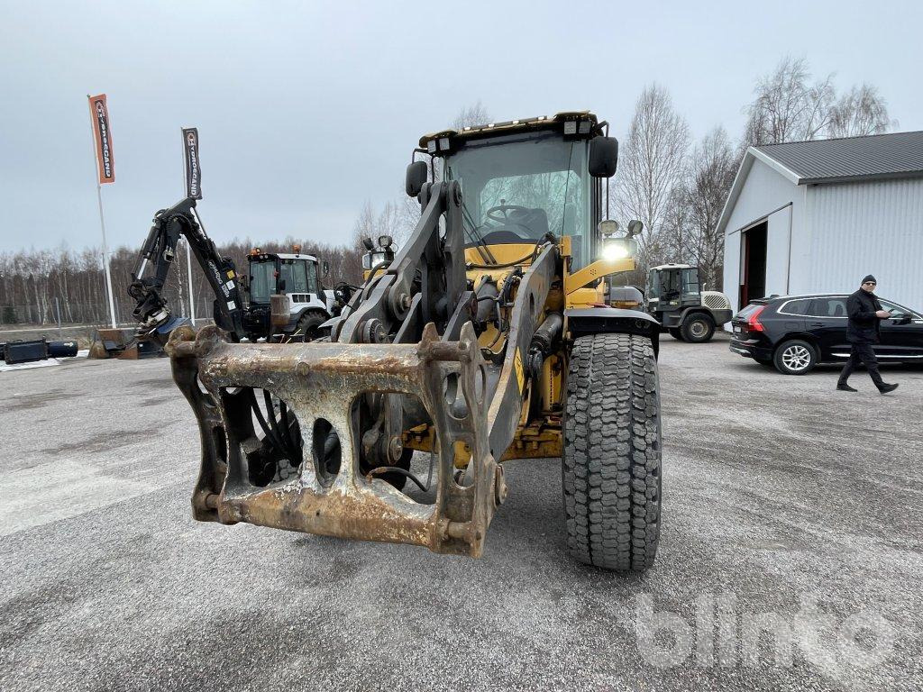 Utovarivač na kotačima Volvo L60G: slika Utovarivač na kotačima Volvo L60G