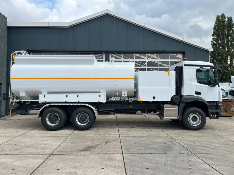 Novi Kamion cisterna Mercedes-Benz Arocs 3340 6x4 Water Tank Truck: slika Novi Kamion cisterna Mercedes-Benz Arocs 3340 6x4 Water Tank Truck